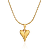 Retro Heart-shaped Necklace Stainless Steel Love Necklace For Women