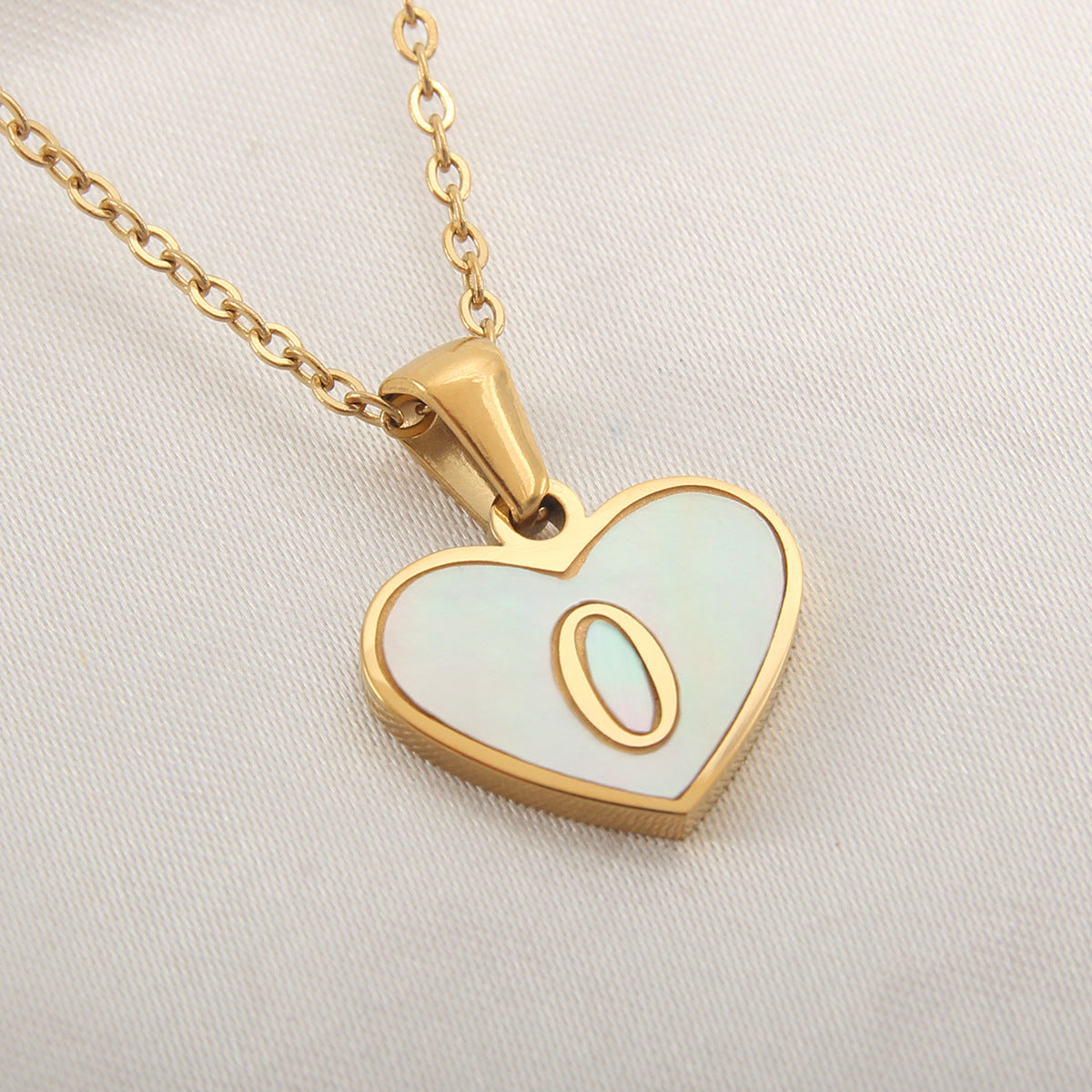 26 Letter Heart-shaped Necklace White Shell Love Clavicle Chain Necklace For Women - Minihomy