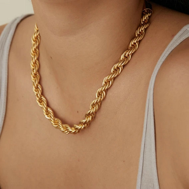 Romeo Twisted Rope Chain Necklace