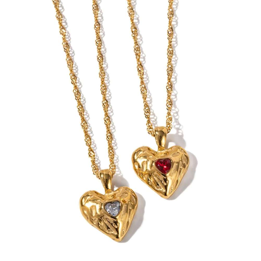 Alloy Heart-shaped Necklace With Diamond: Fashion INS Style Love Necklace - Minihomy