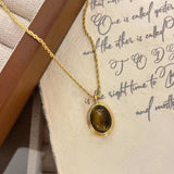 Tiger Eye Necklace Retro Minority: Timeless Beauty, Modern Elegance