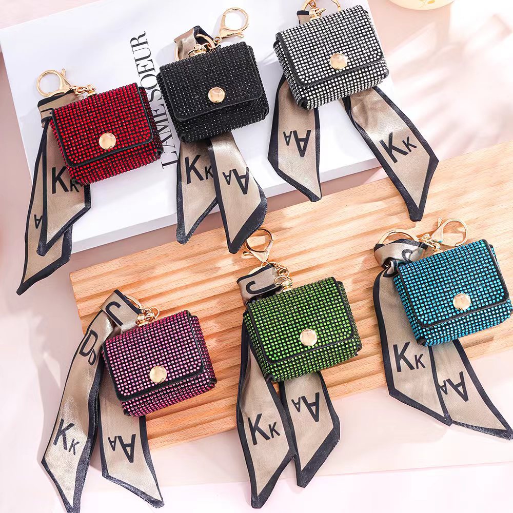 Coin Purse Diamond Mini Bag: Chic and Compact Accessory