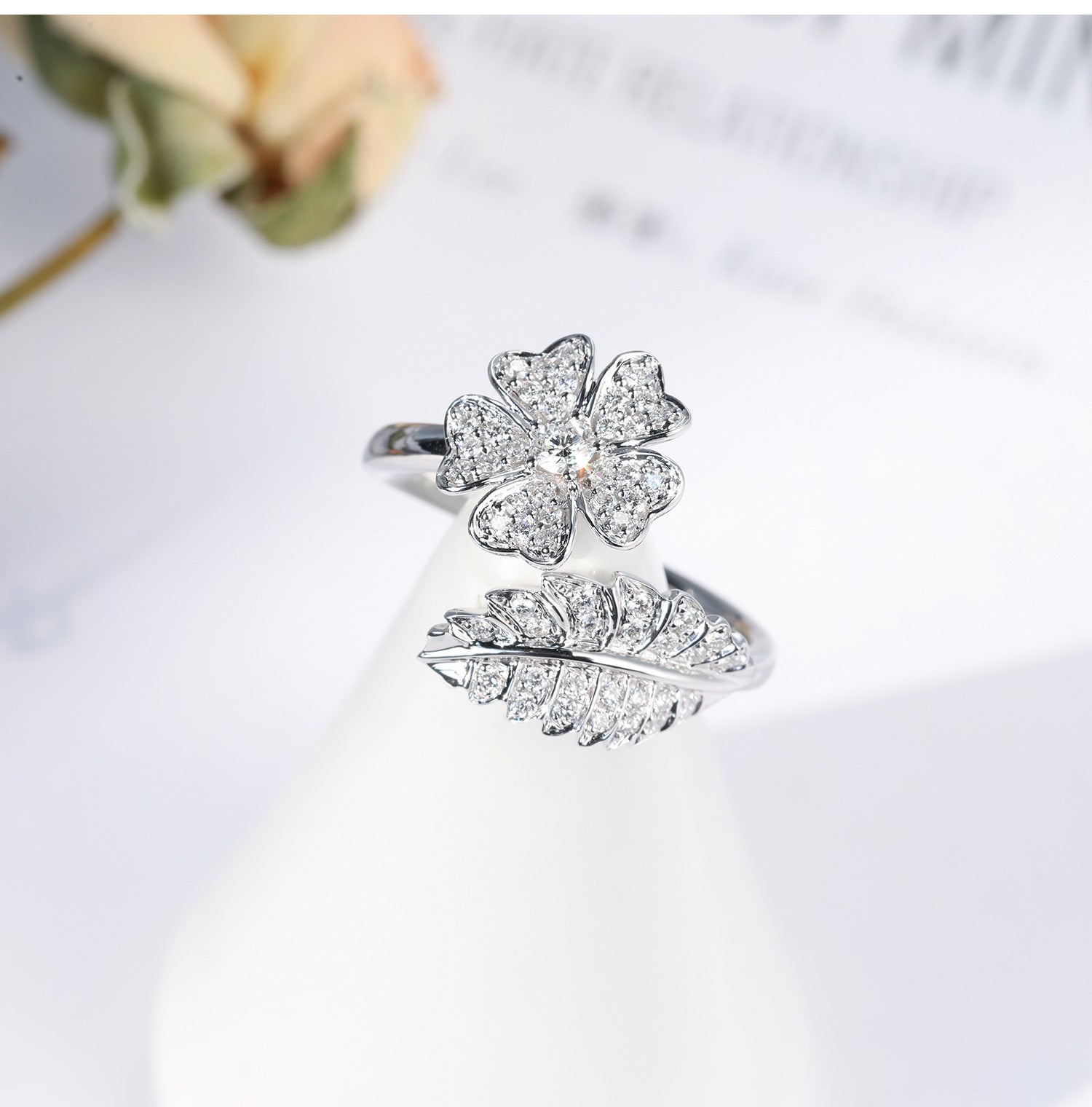 Creative Flower Ring Big Flower Full Diamond Ring - Minihomy