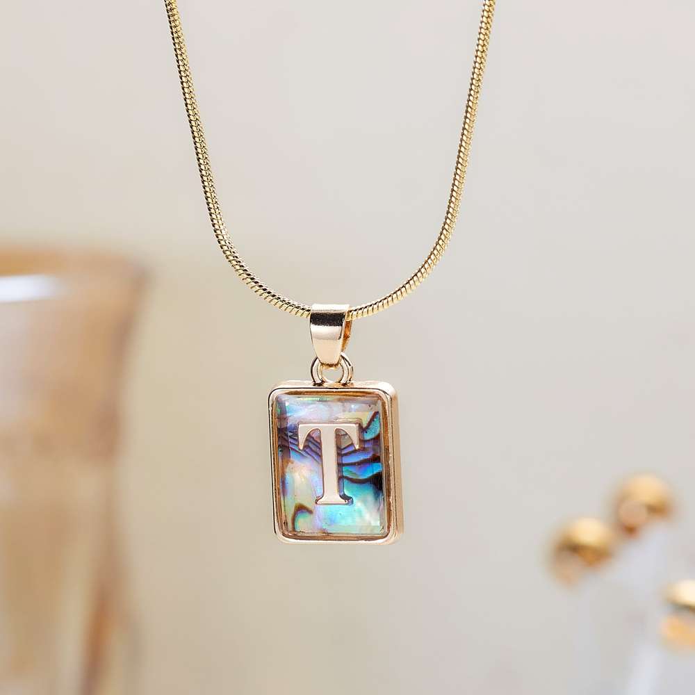 26 Letter Square Necklace Colorful Shell Luminous Pendant Chain Necklace For Women - Minihomy