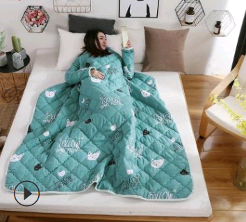 Winter Lazy Quilt with Sleeves - Minihomy