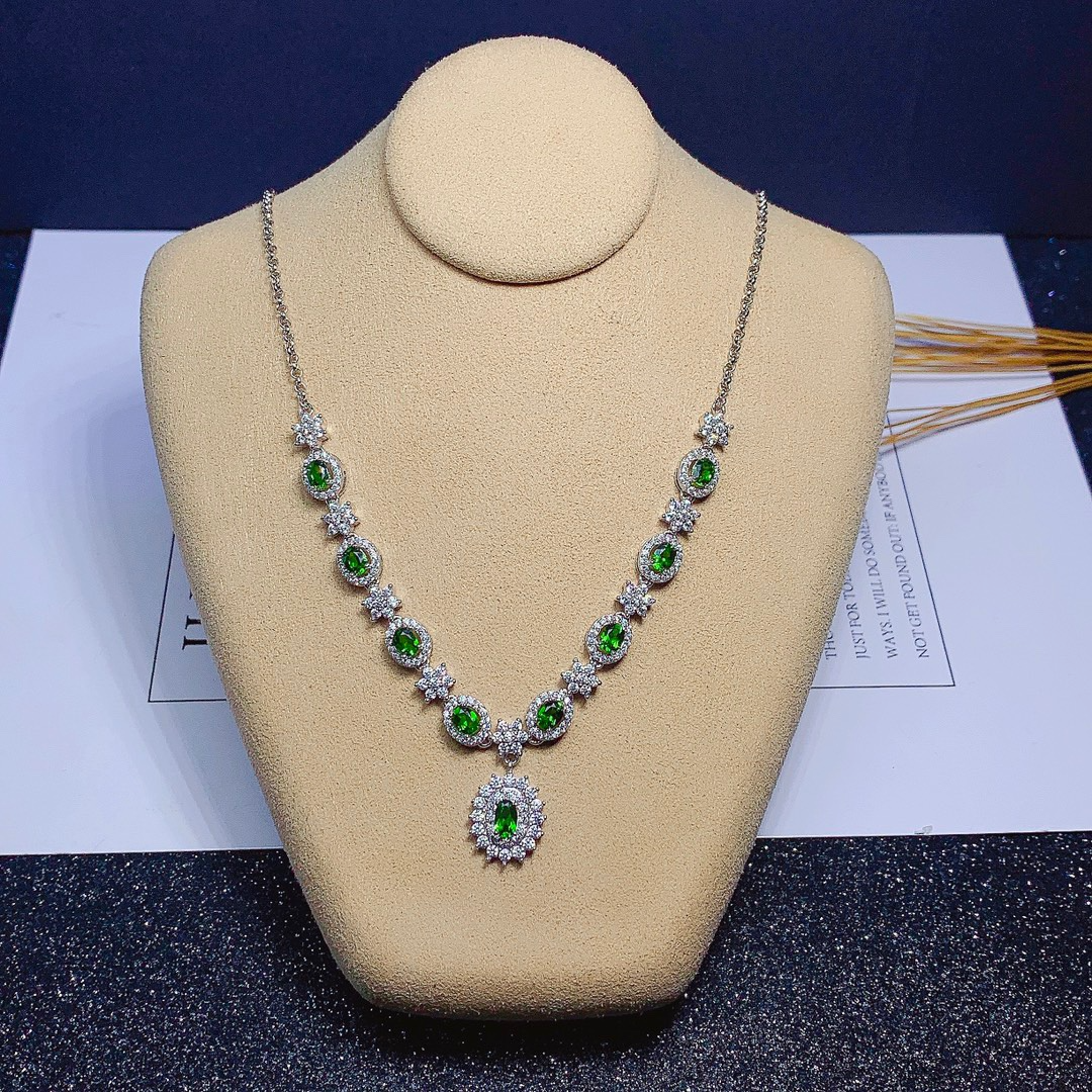 Natural Diopside Necklace Female Pendant S925 Pure