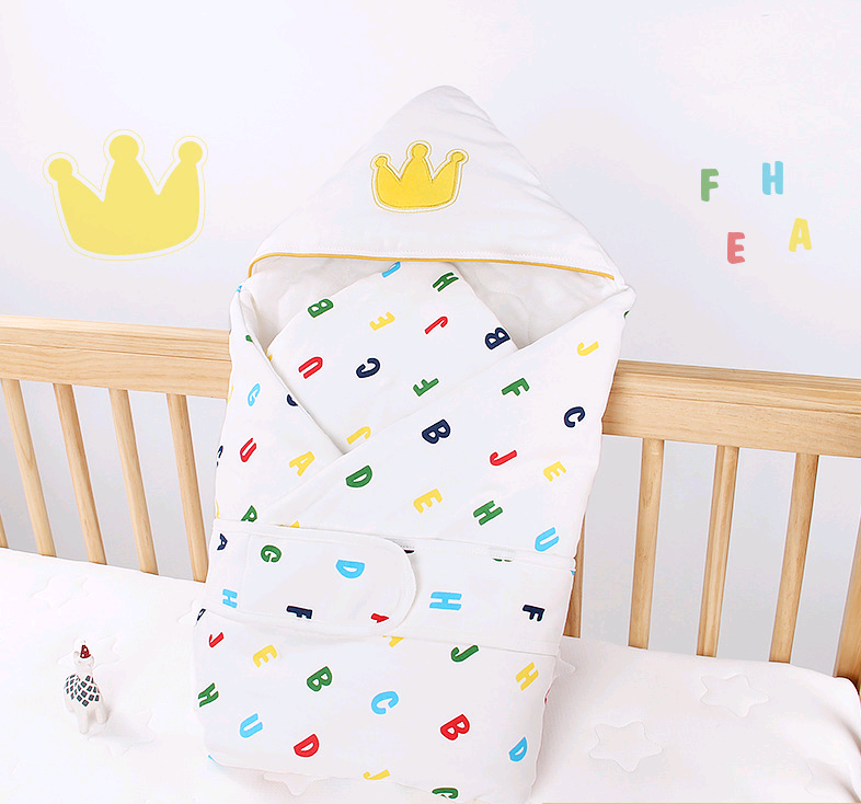 Baby holding autumn and winter newborn belt wrapped cotton newborn thickening blanket