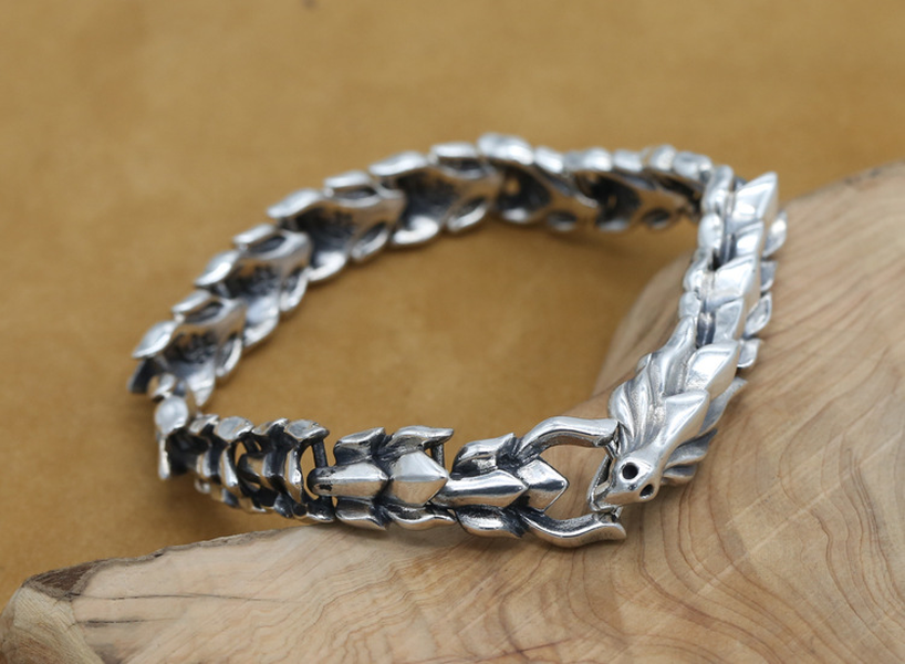 Dragonbone bracelet - Minihomy